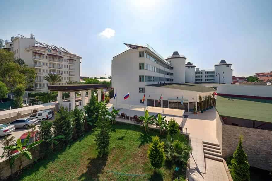 Royal Towers Resort Hotel & Spa